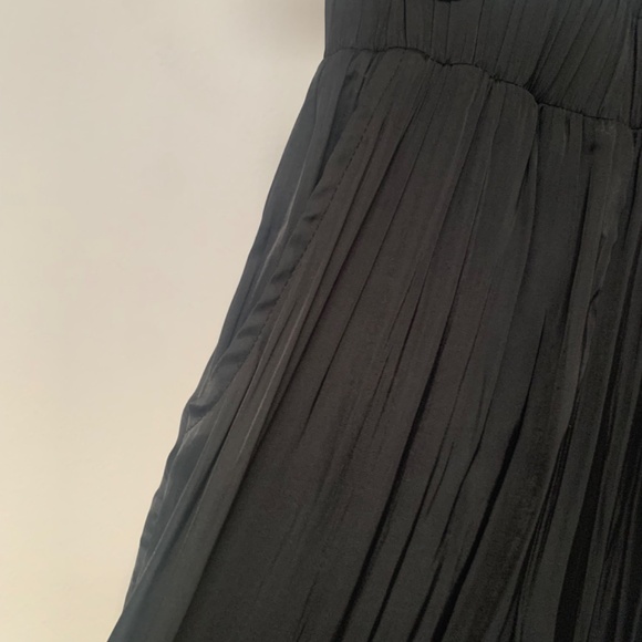 By Together Black Satin Wide Leg Pant Trousers with Pleats - Size Small - Picture 4 of 7